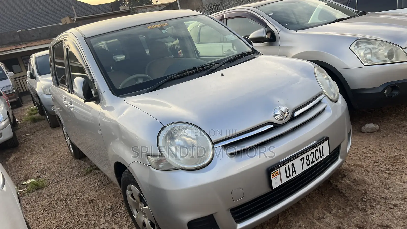 Toyota Sienta 2008 Silver