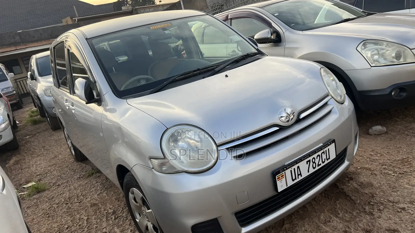 Toyota Sienta 2008 Silver