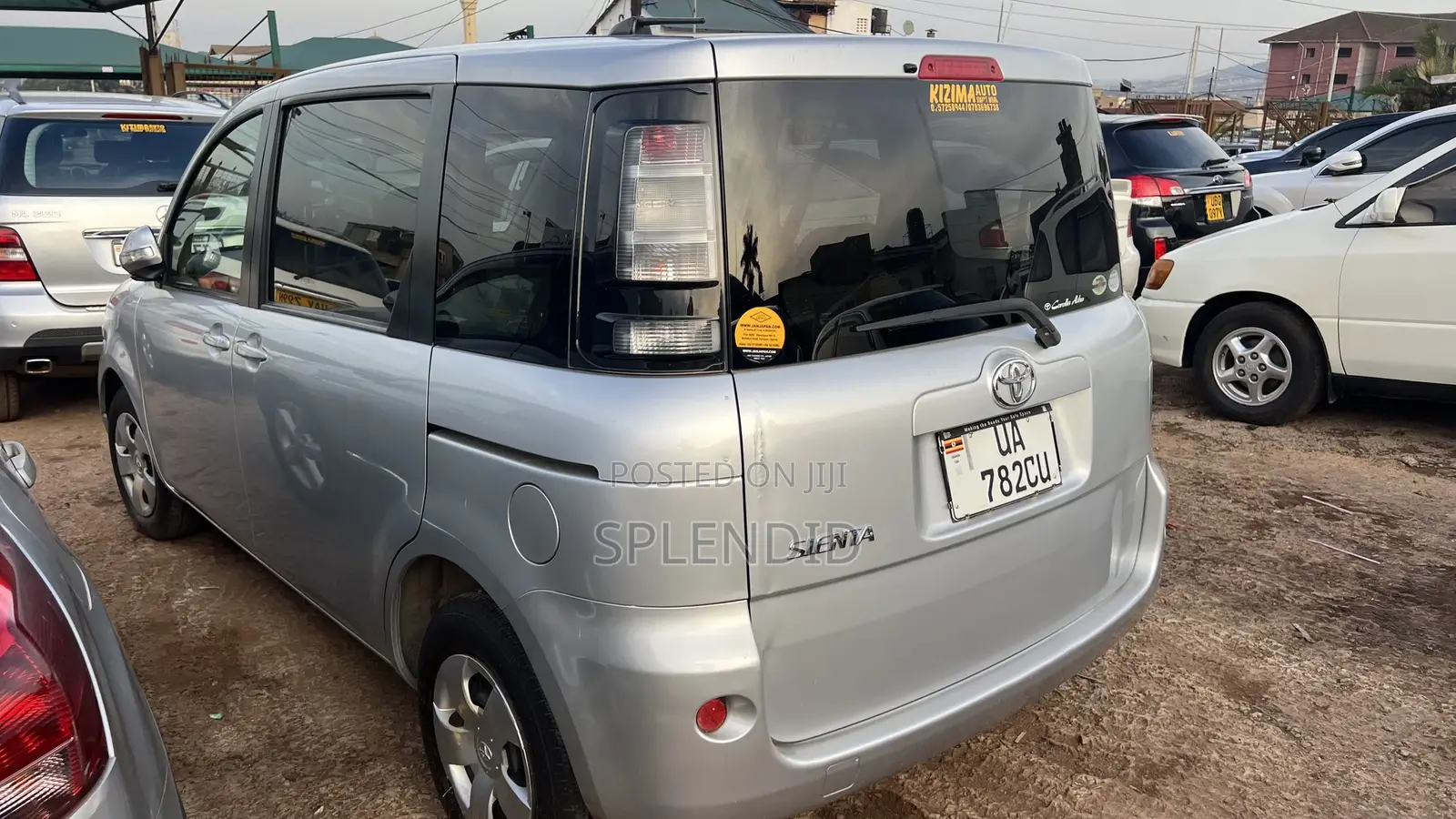 Toyota Sienta 2008 Silver