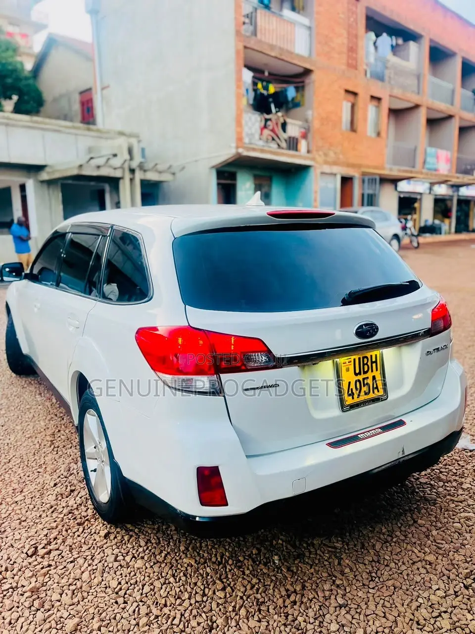 Subaru Outback 2010 White
