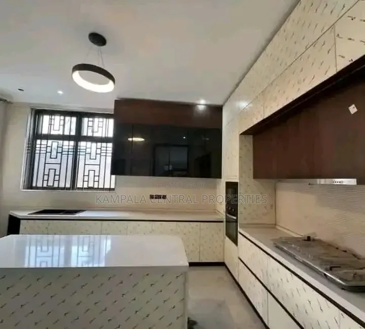 5bdrm Duplex in Muyenga, Central Division for rent