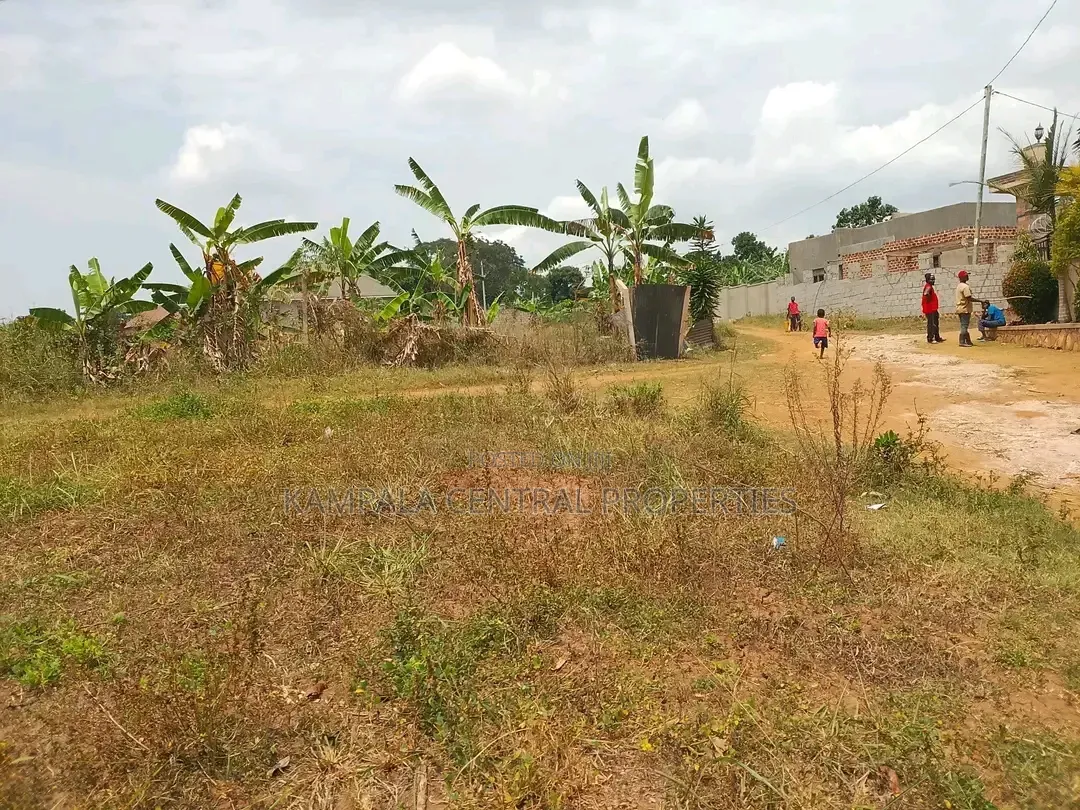 Kyaliwajjala 100x50 Plot for Sale