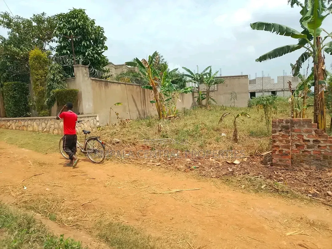 Kyaliwajjala 100x50 Plot for Sale