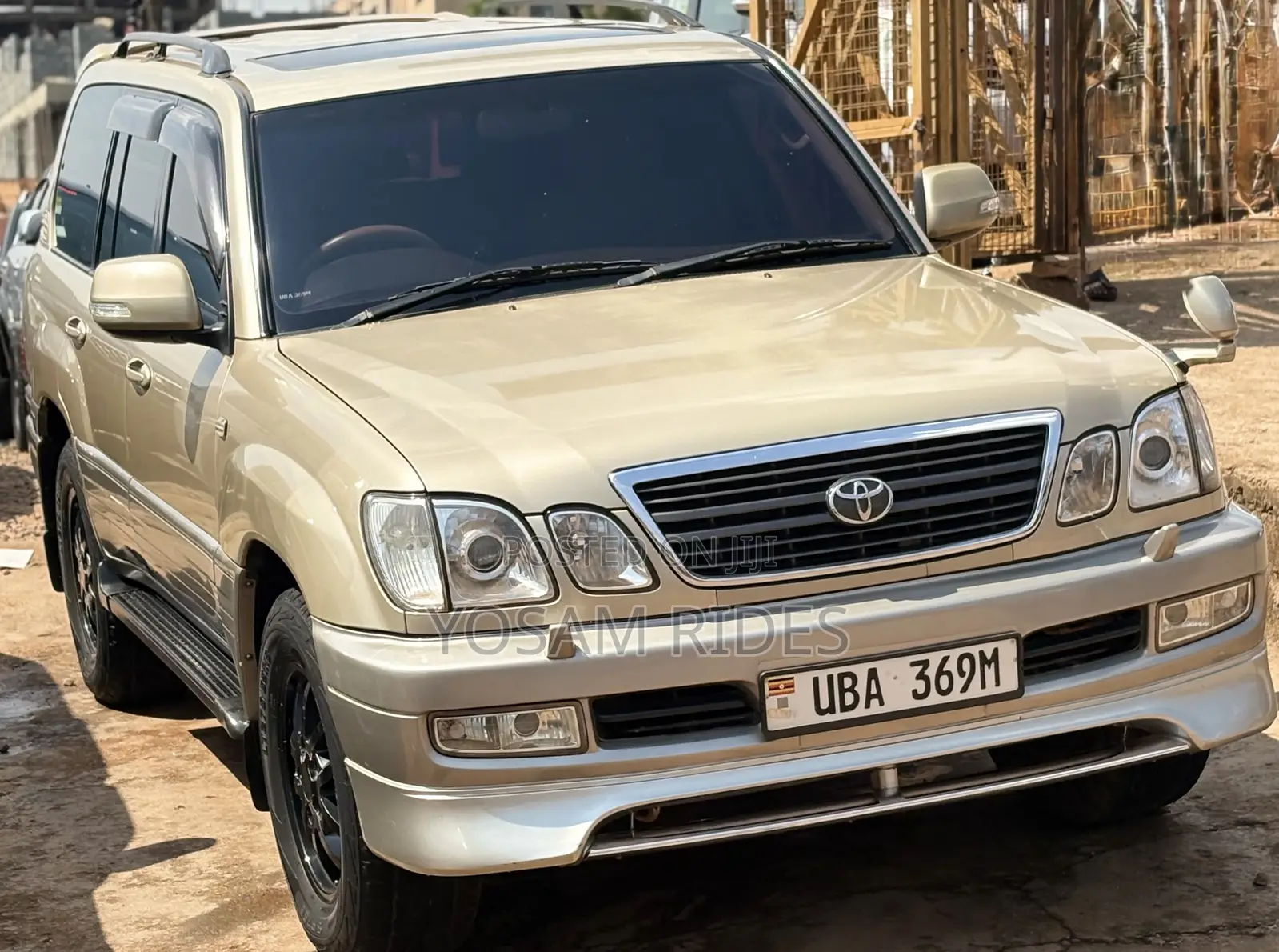 Toyota Land Cruiser Cygnus 4.7 2006 Gold
