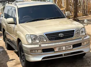 Toyota Land Cruiser Cygnus 4.7 2006 Gold