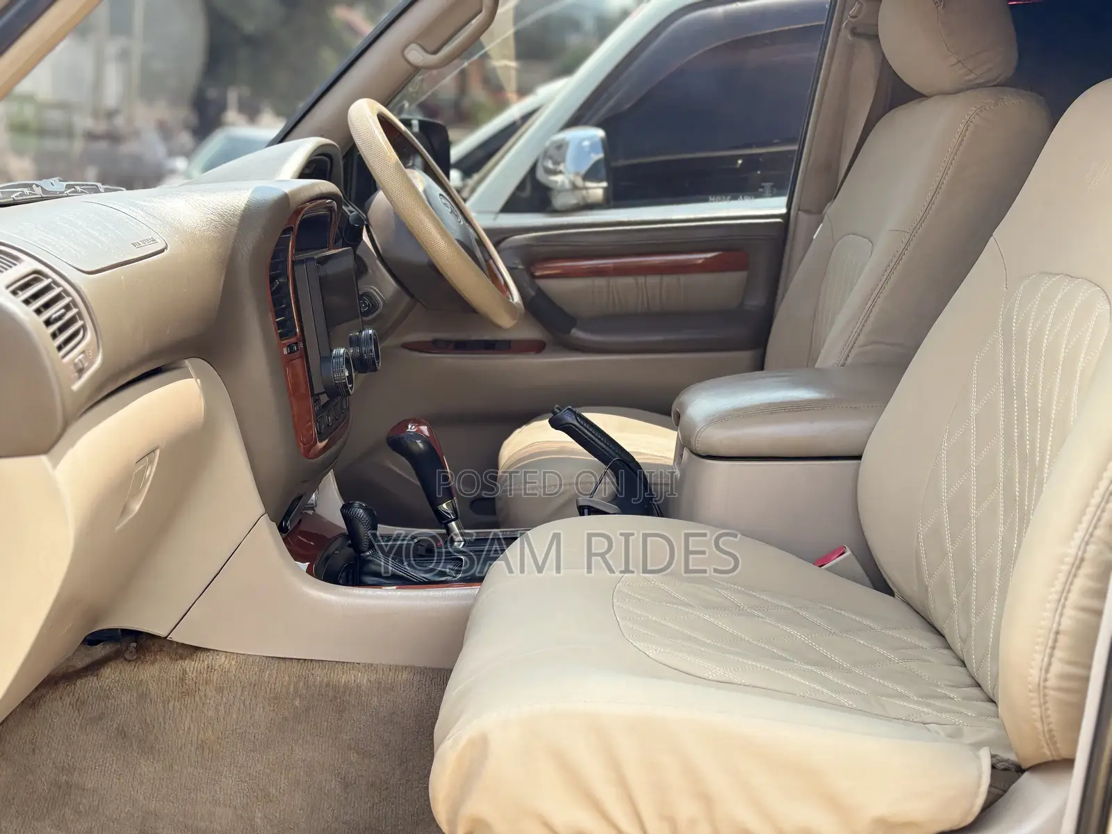 Toyota Land Cruiser Cygnus 4.7 2006 Gold