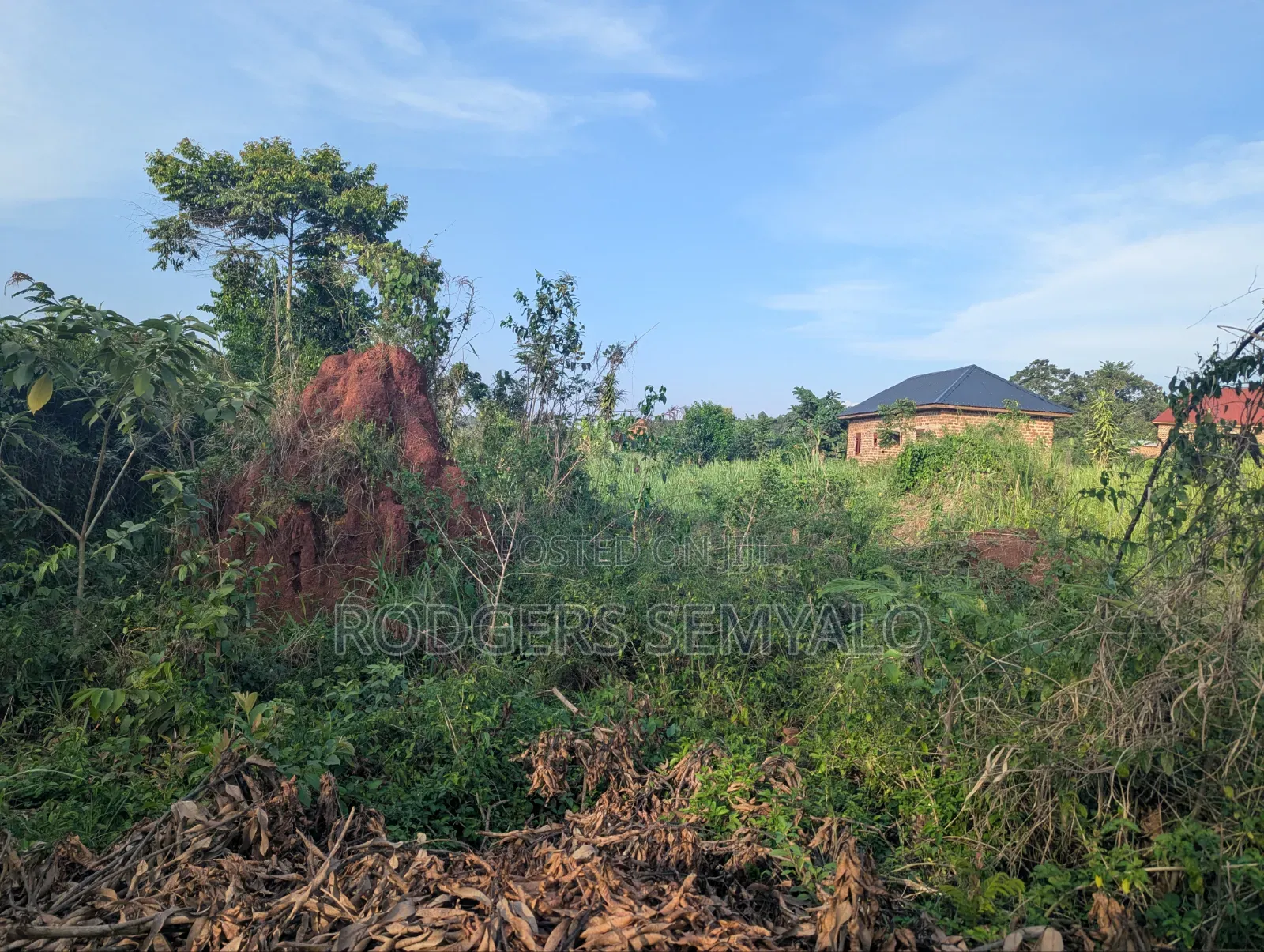 110ft X 40ft Plot for Sale in Mukono