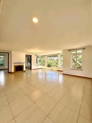 5bdrm Duplex in Bunga, Central Division for rent