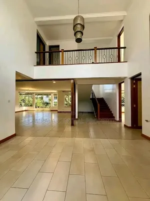 5bdrm Duplex in Bunga, Central Division for rent