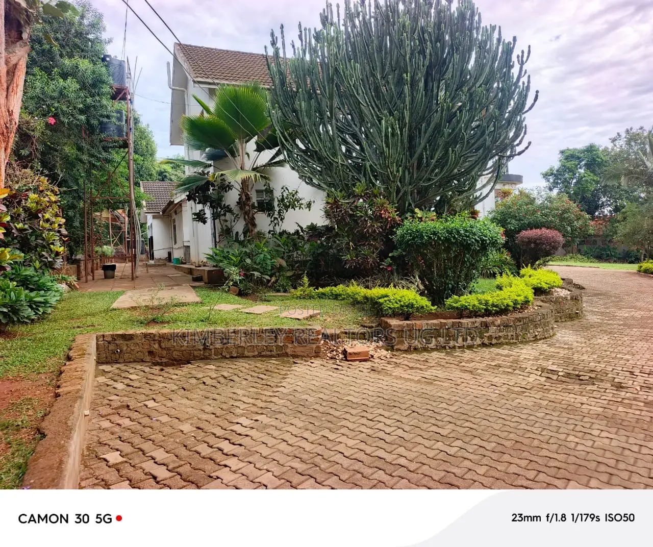7bdrm House in Division A for sale