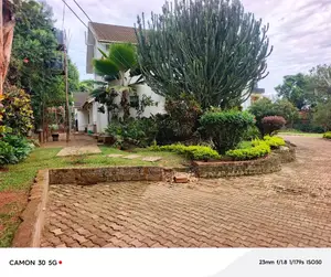 7bdrm House in Division A for sale