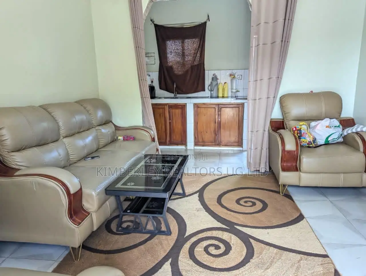 3bdrm House in Division A for sale