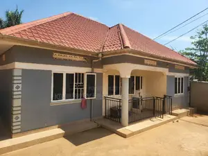3bdrm House in Division A for sale