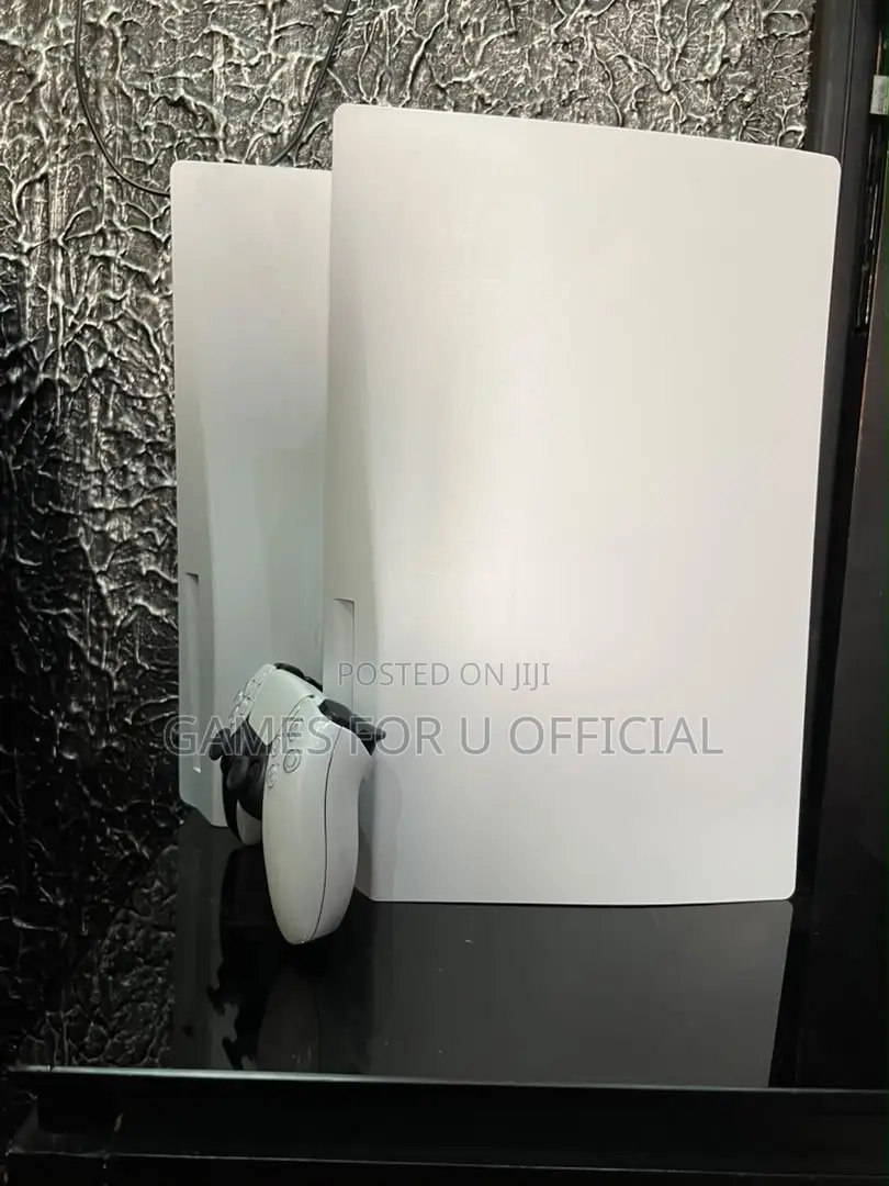 Ps5 Consoles Standard Disc & Digital Whit Pad