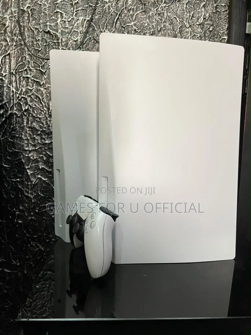Ps5 Consoles Standard Disc & Digital Whit Pad