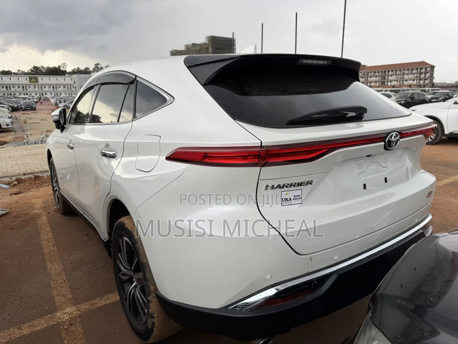 Toyota Harrier 2.0 2020