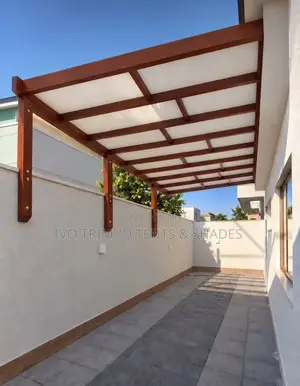 Wall-Mounted Wooden Lean-to Pergola Canopy