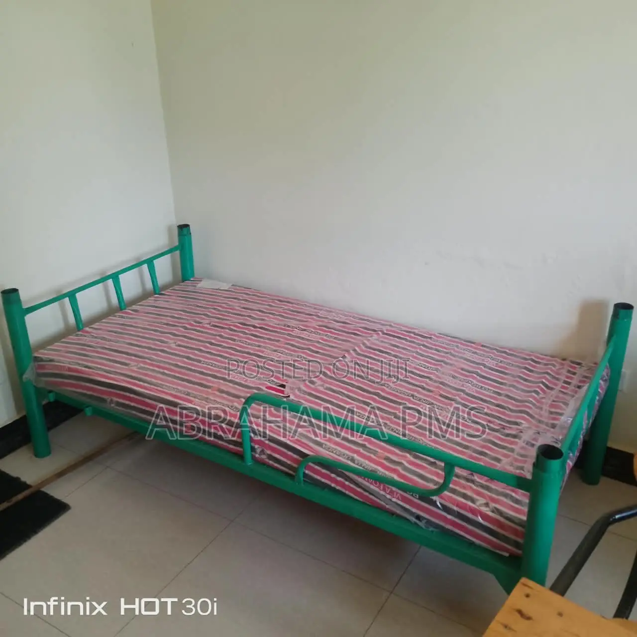Metallic Beds