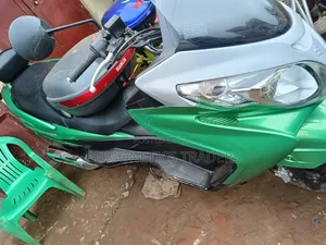 Suzuki Burgman 2016 Green
