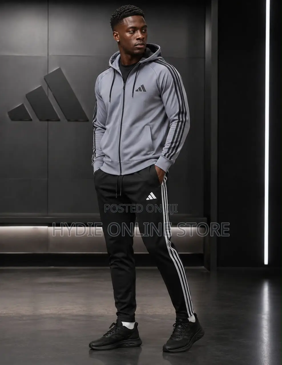 Premium Hoodie Tracksuit Two-Piece Set – Stylish, Comfortable & Trendy