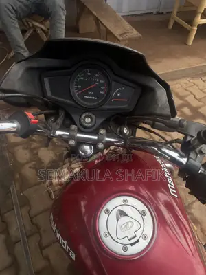 Mahindra Centuro 2019 Red