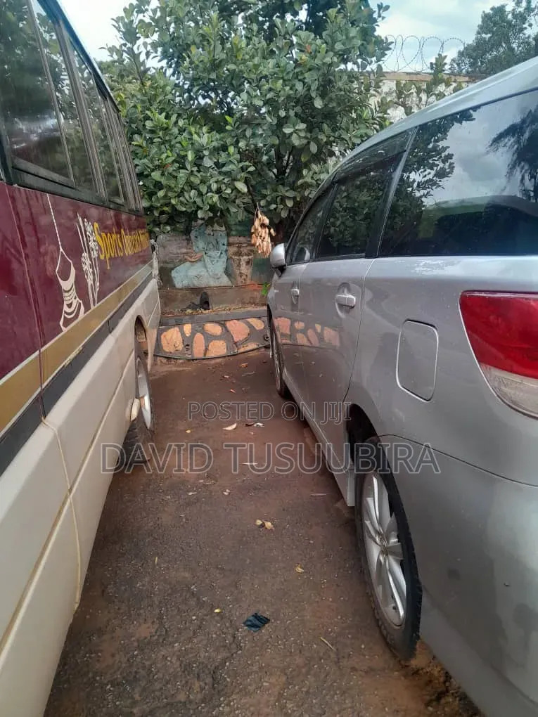 Toyota Wish 2009 Silver