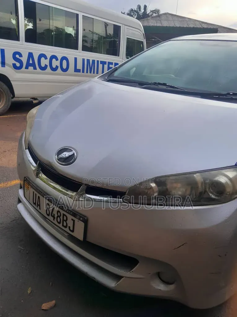 Toyota Wish 2009 Silver