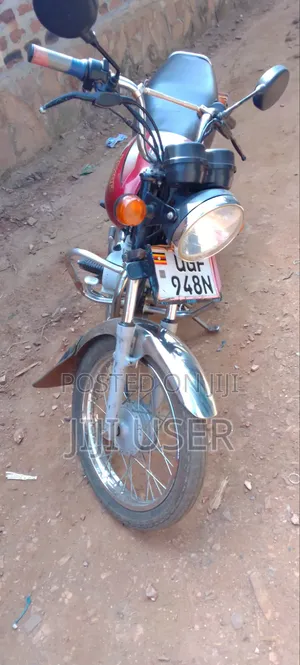Bajaj Boxer 2021 Red