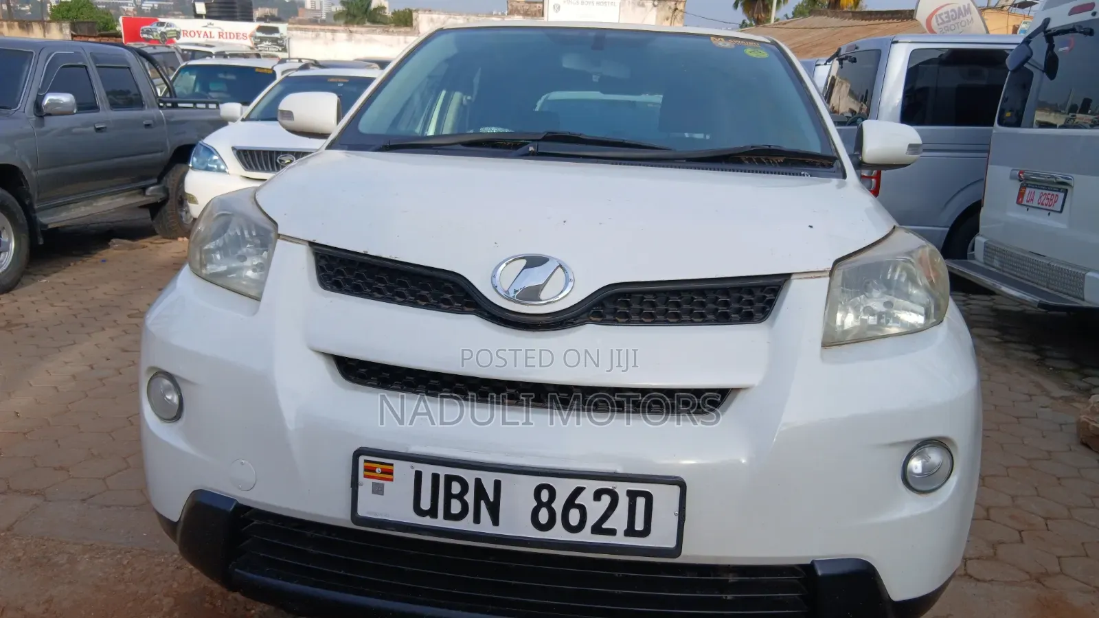 Toyota IST 2010 White