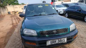 Toyota RAV4 Automatic 2000 Green