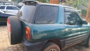 Toyota RAV4 Automatic 2000 Green