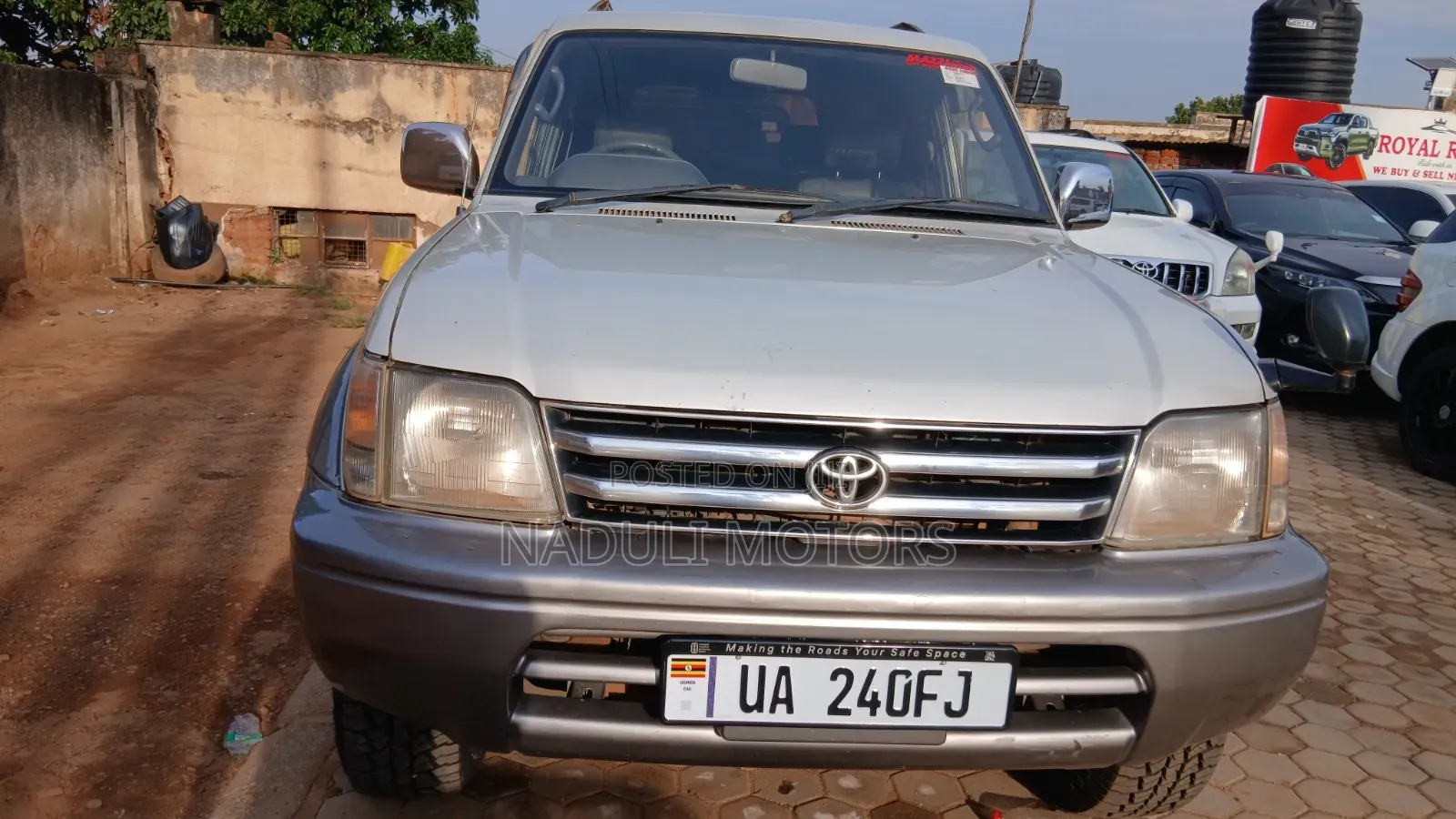 Toyota Land Cruiser Prado 2002 White