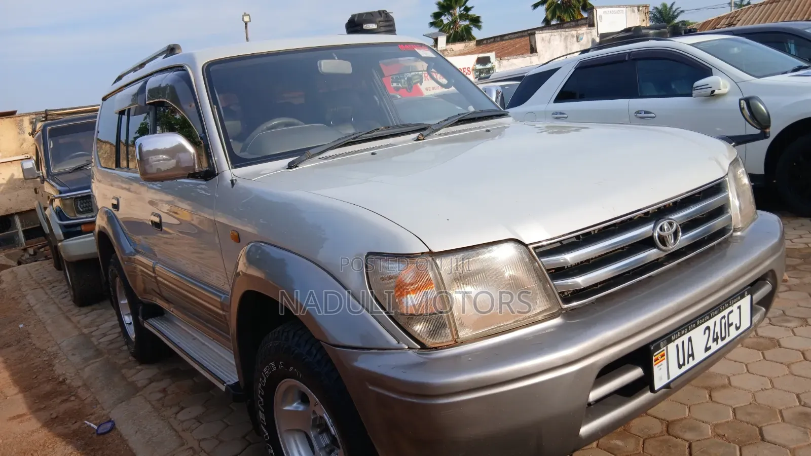 Toyota Land Cruiser Prado 2002 White