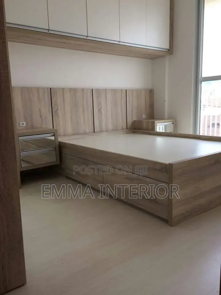 Bed 4 by 6 With Modan Lights