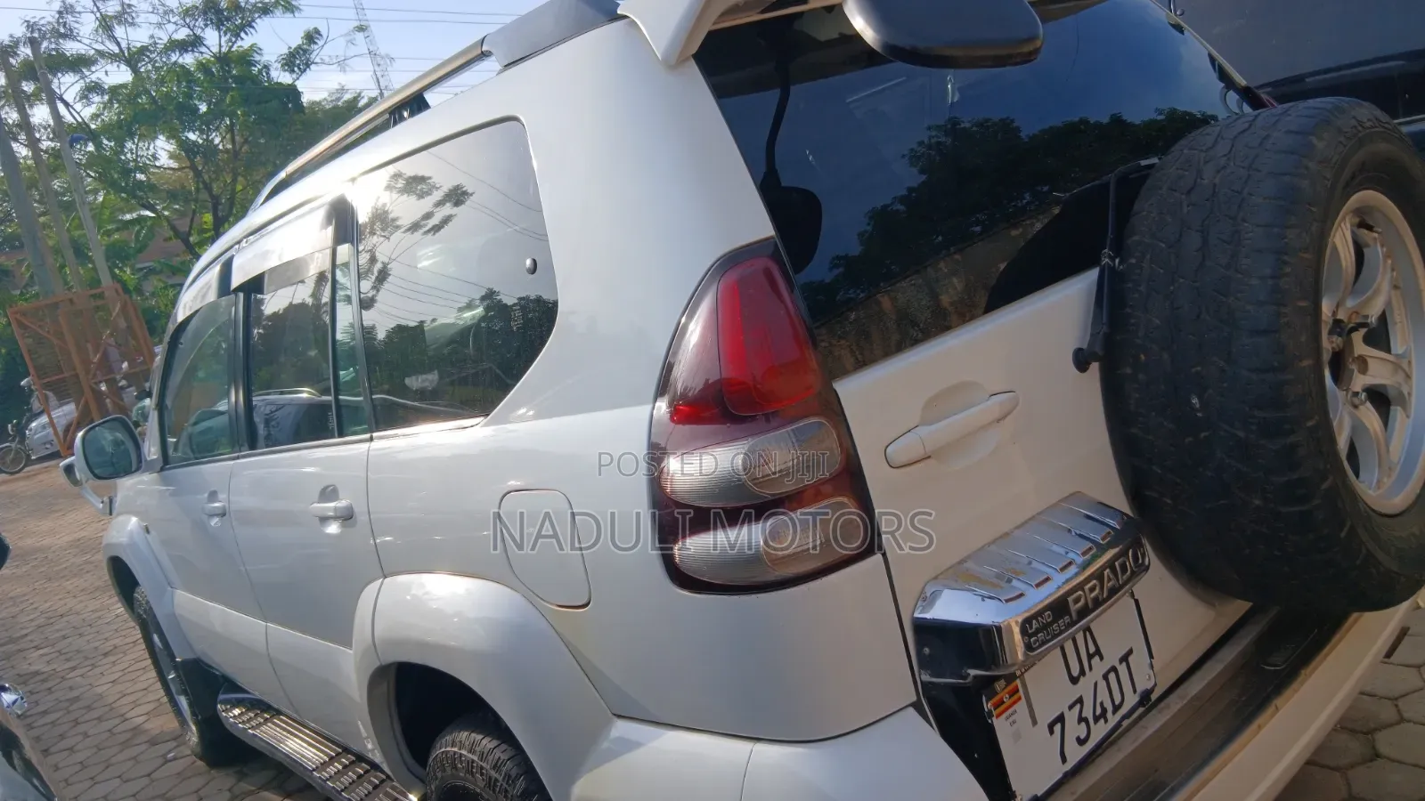 Toyota Land Cruiser Prado 2006 White
