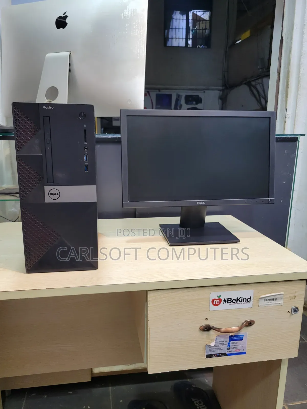 Desktop Computer Dell Vostro 3900 4GB Intel Core i3 HDD+SSD 500GB
