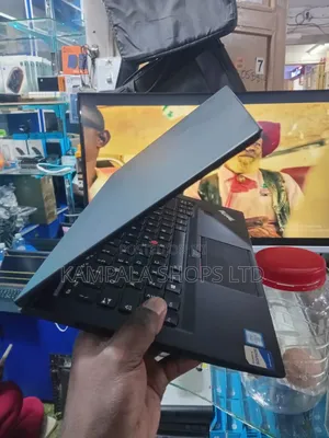 Laptop Lenovo 300e 4GB Intel Core i3 HDD 256GB