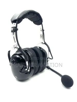 General Aviation Pilot Headset for Cessna 172 Training