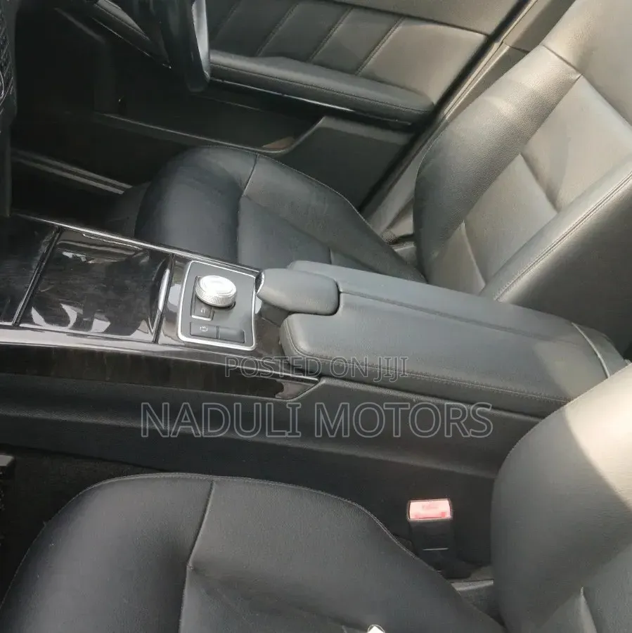 Mercedes-Benz E300 2015 Black