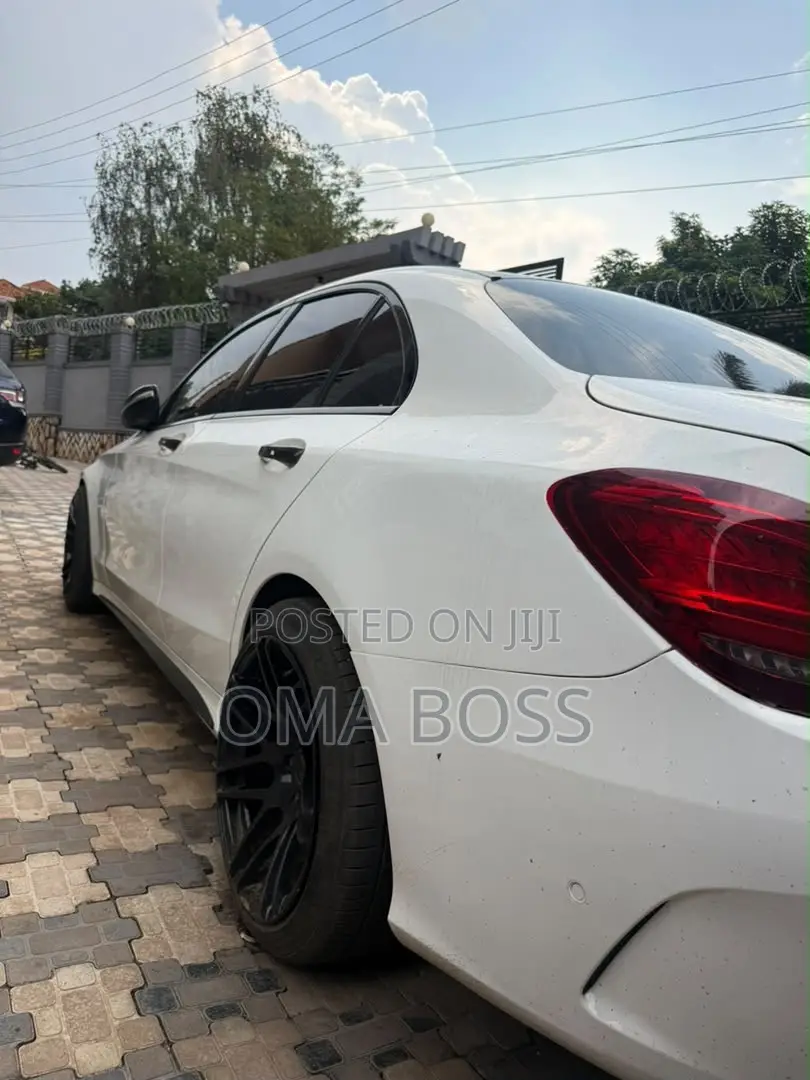 Mercedes-Benz C200 2017 White