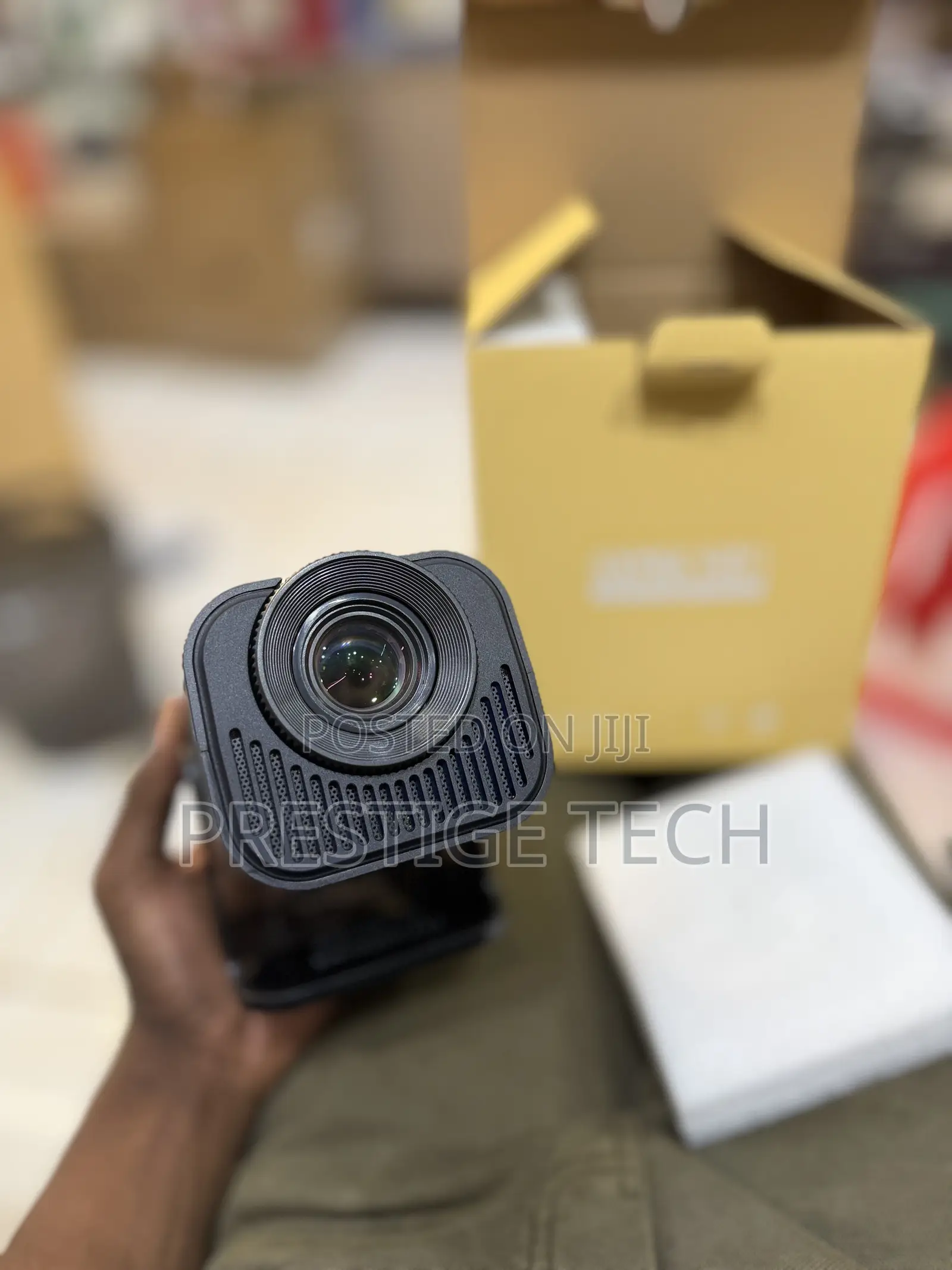 HY320 Mini 1080P Smart Mini Android Projector, 2000 Lumens
