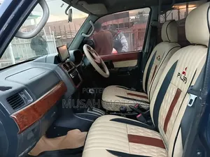 Mitsubishi Pajero IO 2004 Blue