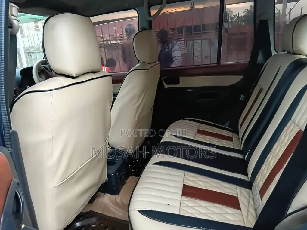 Mitsubishi Pajero IO 2004 Blue