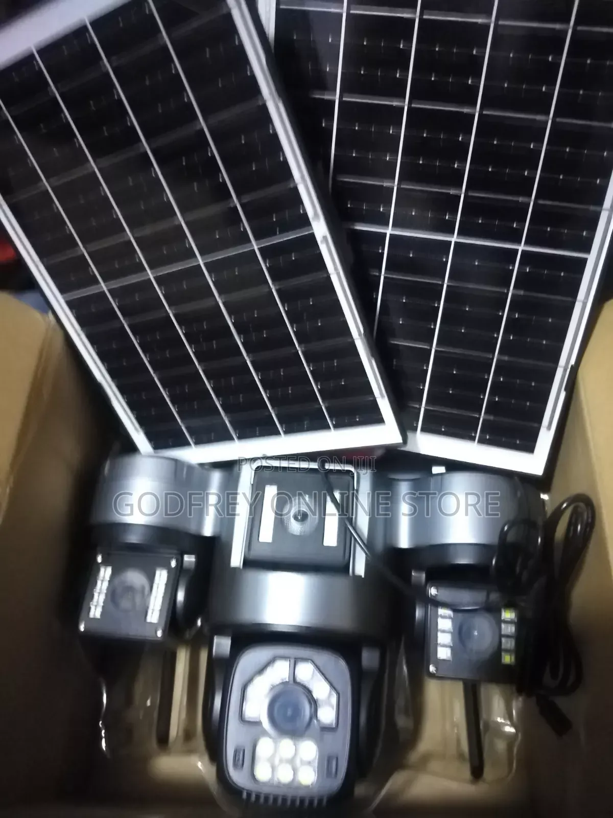 3 Lenses, 4G Solar Power Camera