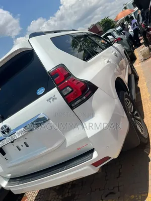 Toyota Land Cruiser Prado 2.7 2018 White