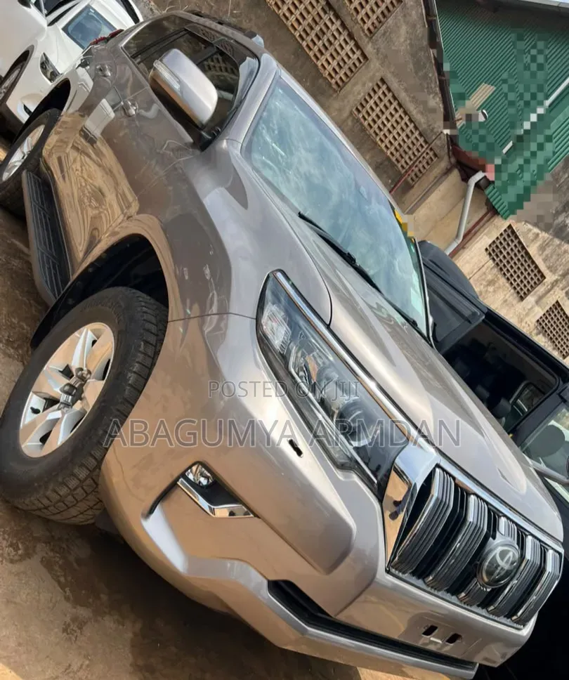 Toyota Land Cruiser Prado 2.7 2018 Gold