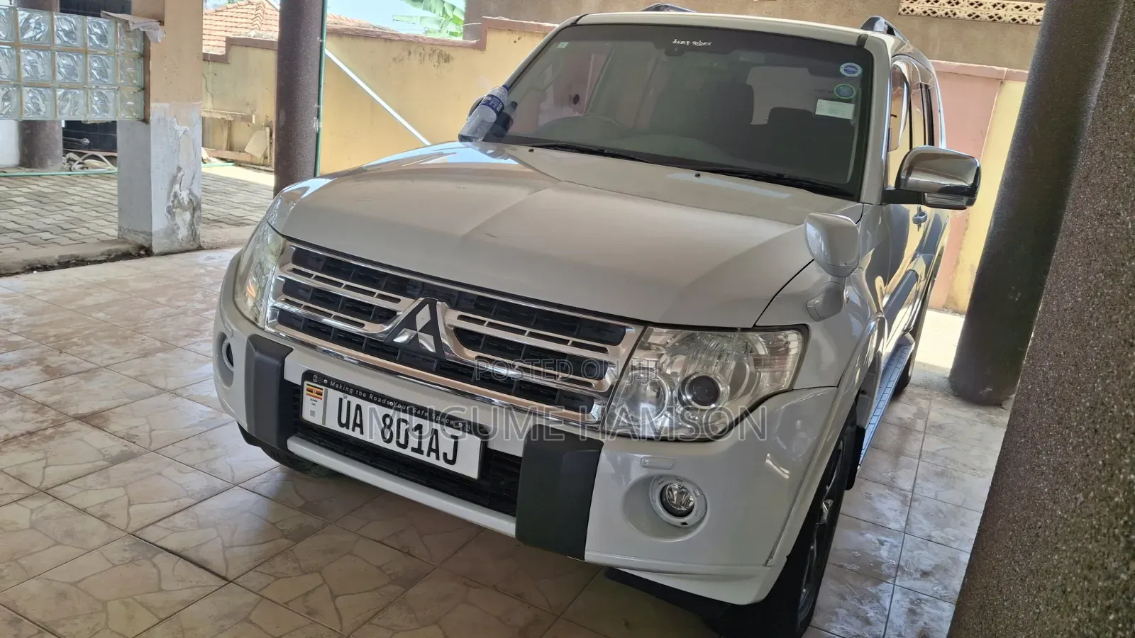Mitsubishi Pajero 3.2 Di-Dc GLS 2011 White