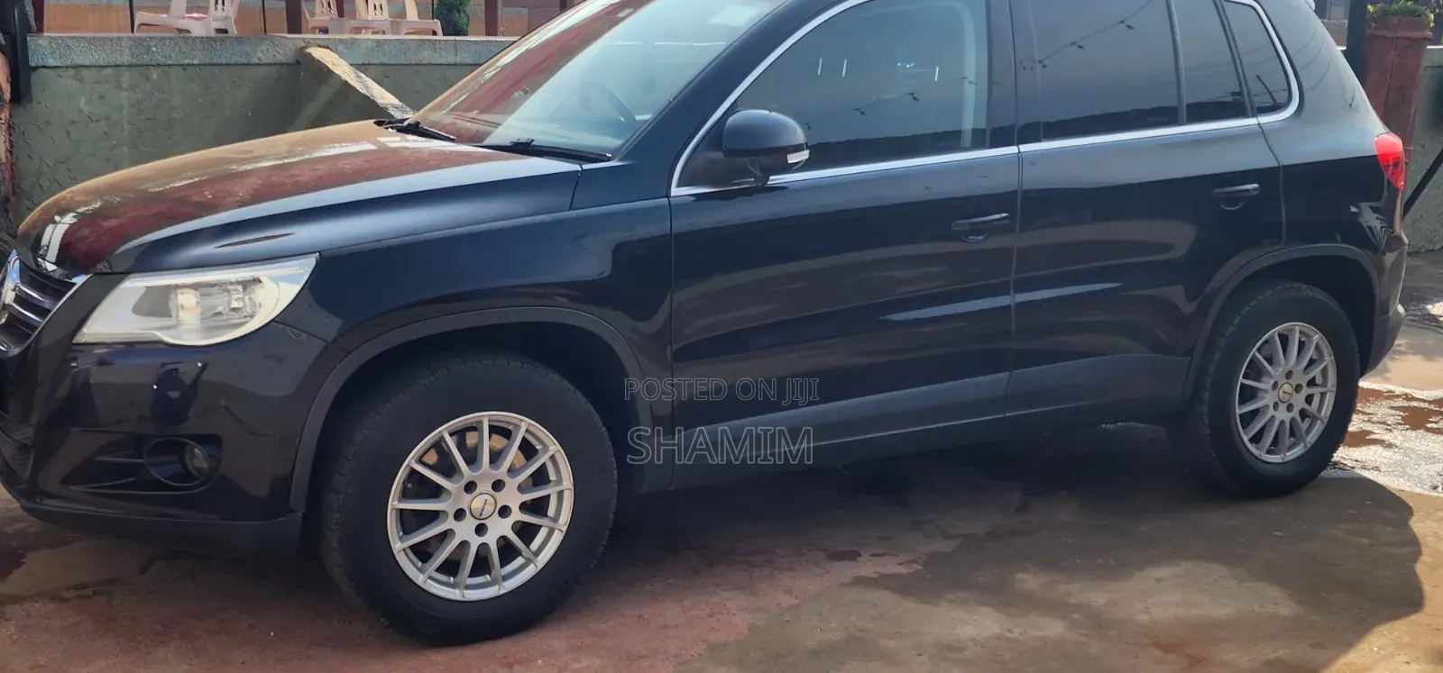 Volkswagen Tiguan 2011 Black