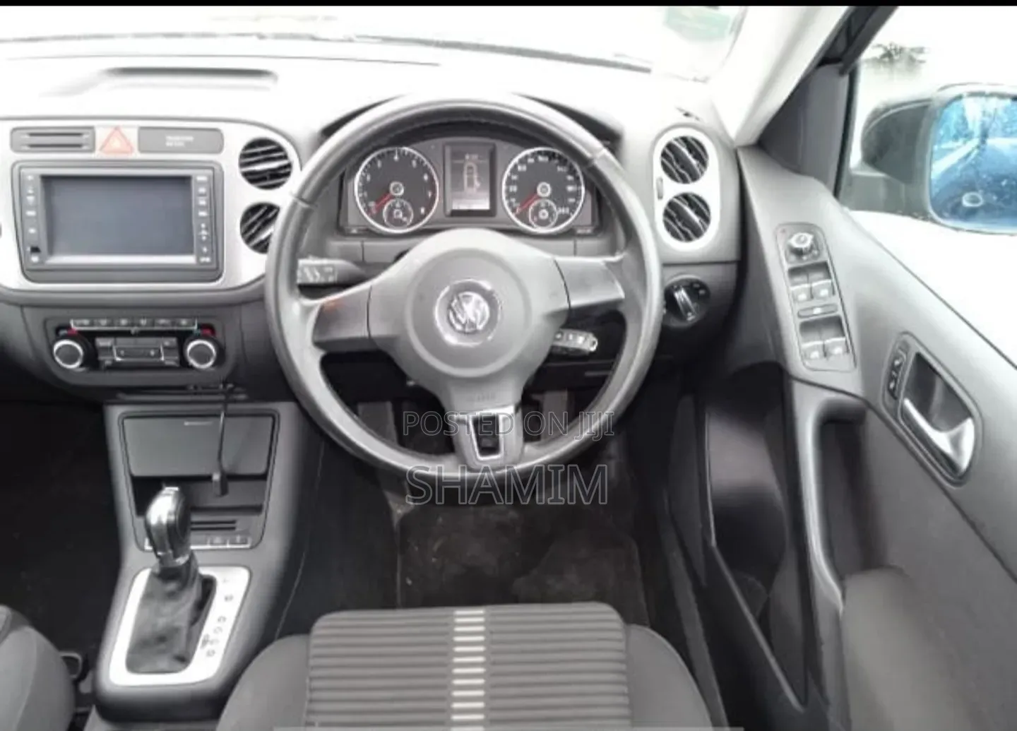 Volkswagen Tiguan 2011 Black