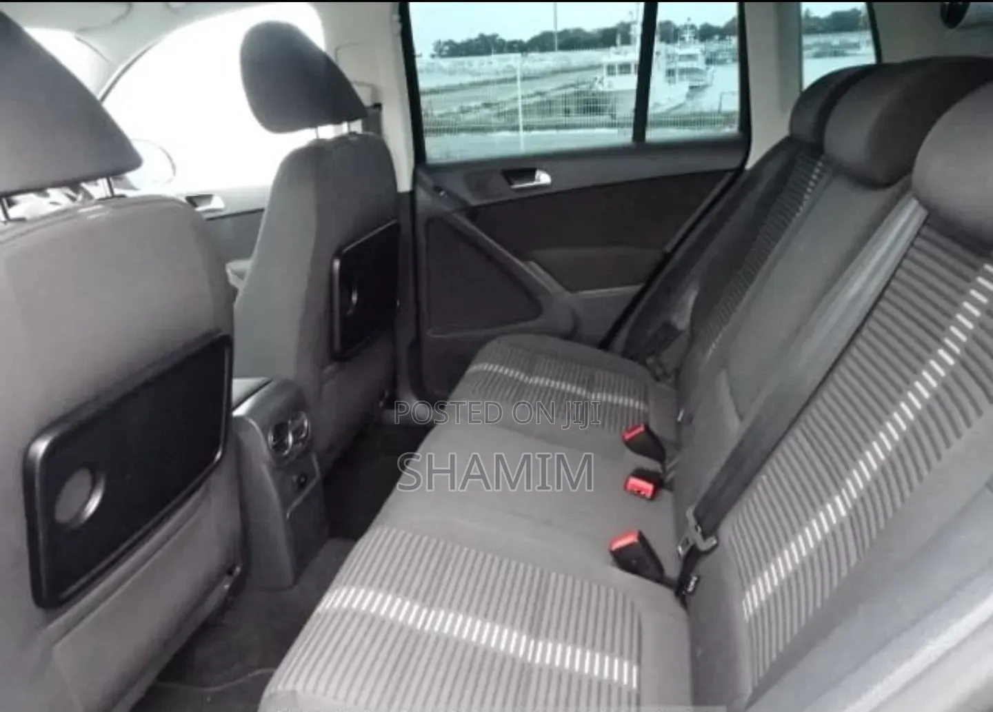 Volkswagen Tiguan 2011 Black